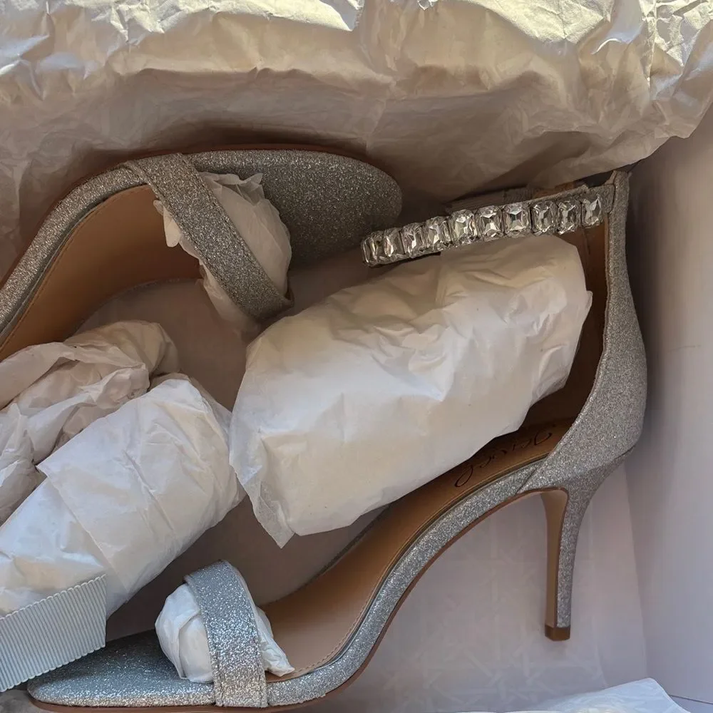 NIB Jewel Badgley Mischka 